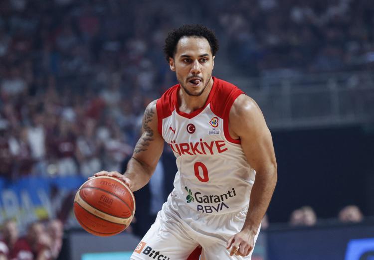 手感一般！拉金12投3中&amp;amp;罚球3中3得到10分2板3助 正负值+8